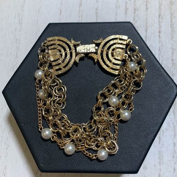 Vintage Pearl Bracelet - Picture 5 of 6